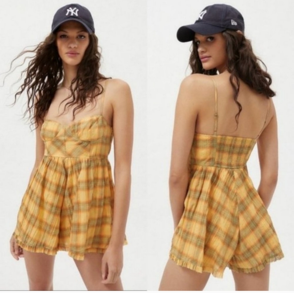 Urban Outfitters Lorelei Crinkle Cotton Romper Plaid Yellow Orange Green Medium